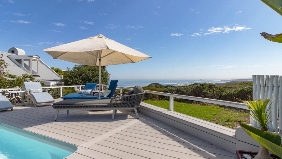 4 Bedroom Property for Sale in Grotto Bay Western Cape